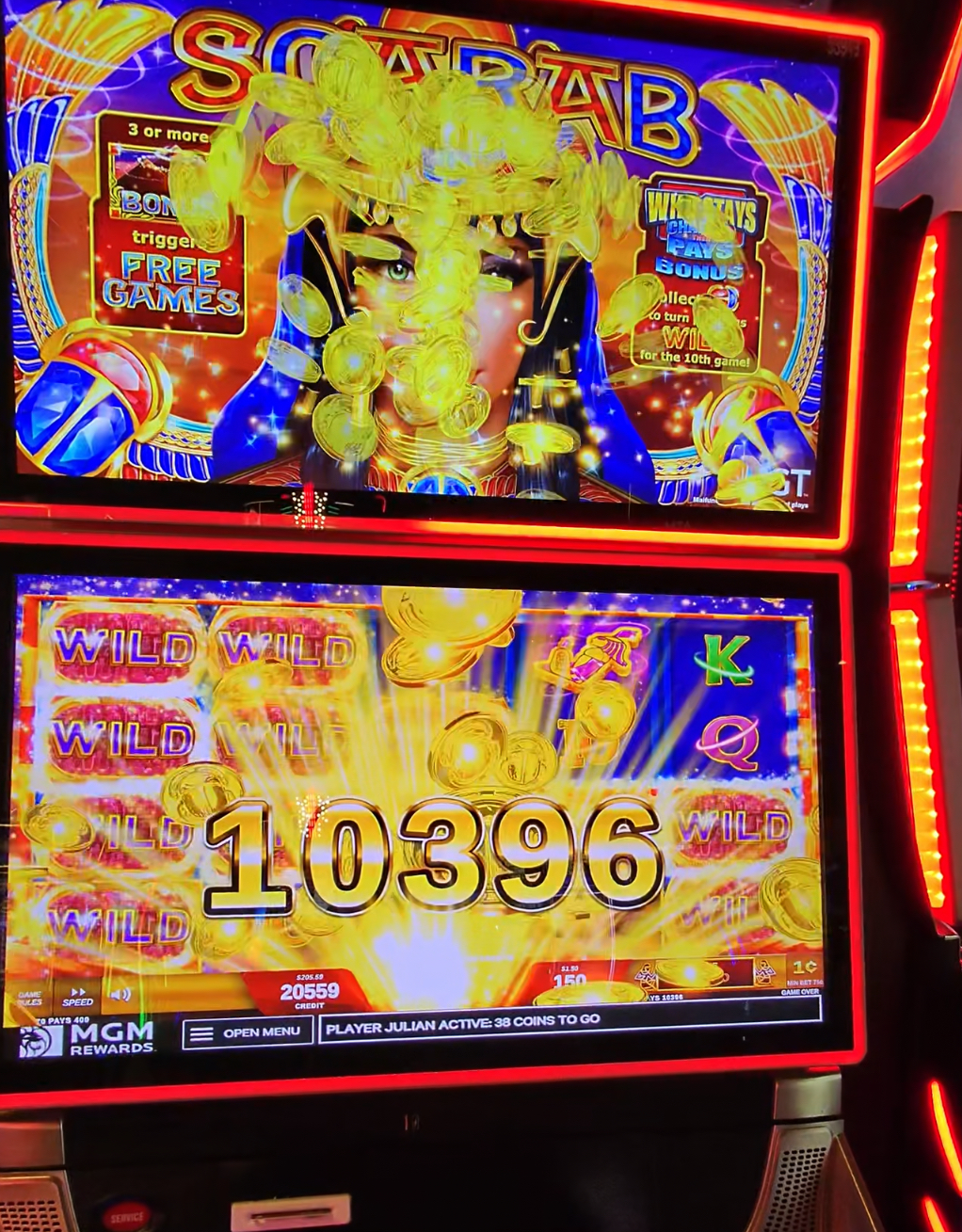 Scarab slot machine